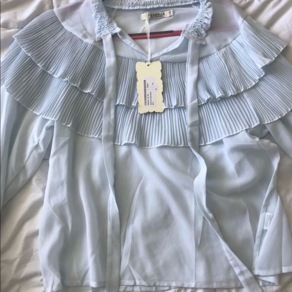 Bowie ruffle top